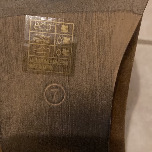 Yoki Women's Ankle Boots - 7 - Picture 6 of 7